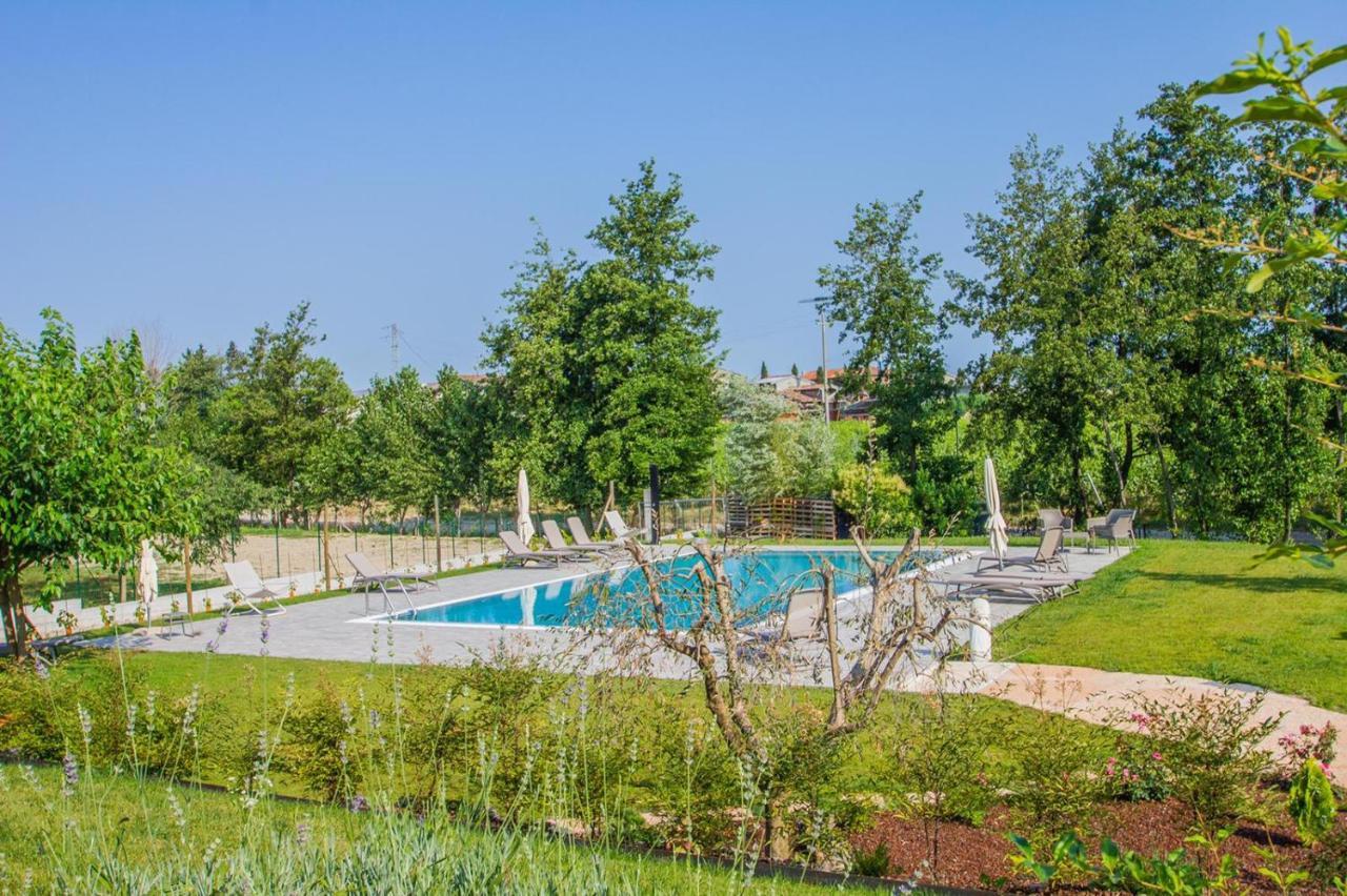 Orchidea Del Garda Rooms & Apartments Peschiera del Garda Ngoại thất bức ảnh